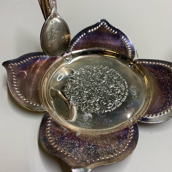 Vintage Metal Floral Bowl Holder, Sugar Bowl - Picture 5 of 6